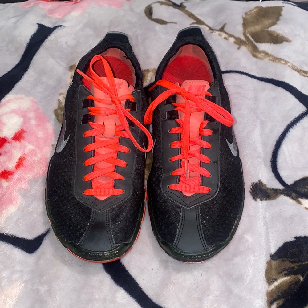 NIKE TRAINING FREE TWIST SHOES